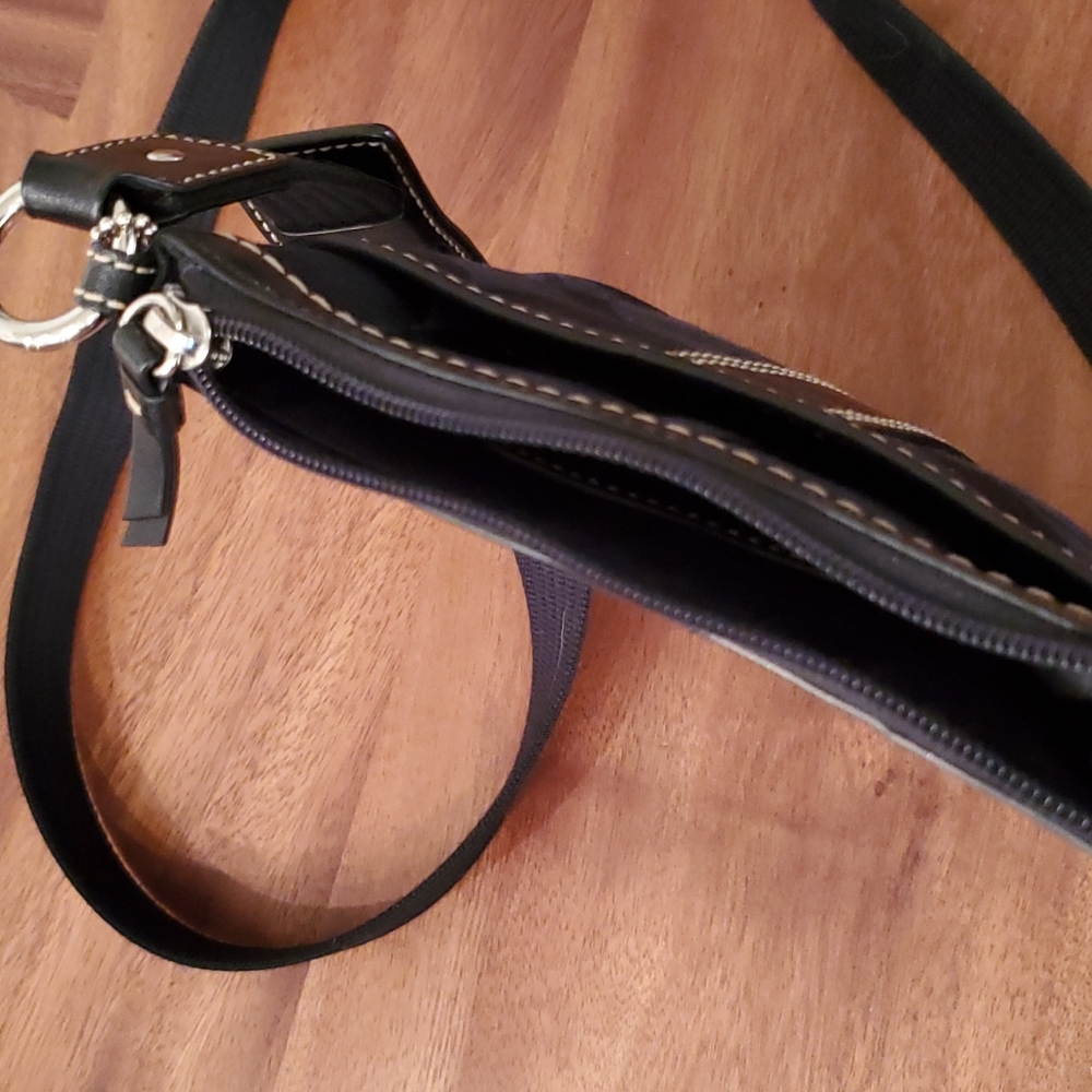 Handbag - Picture 7 of 7